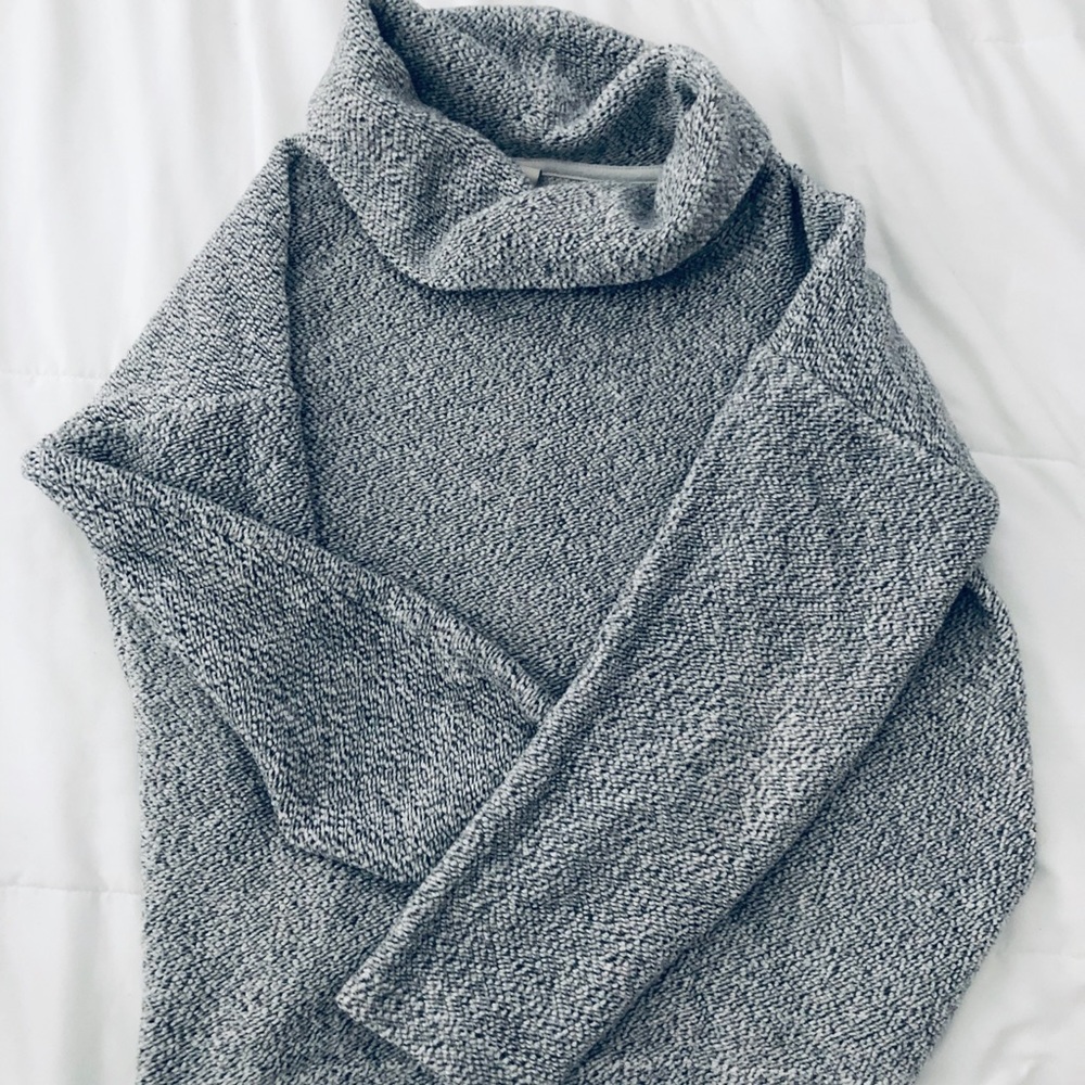 Turtle neck Sweater